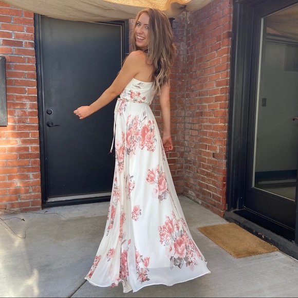 Elegant Cream and Blush Floral Wrap Maxi Dress 🌿 - Picture 6 of 12